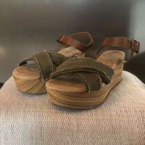 Maurice’s Platform Sandals
